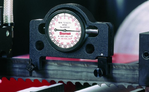 东莞锯切钛合金用双金属带锯条还是硬质合金带锯条？